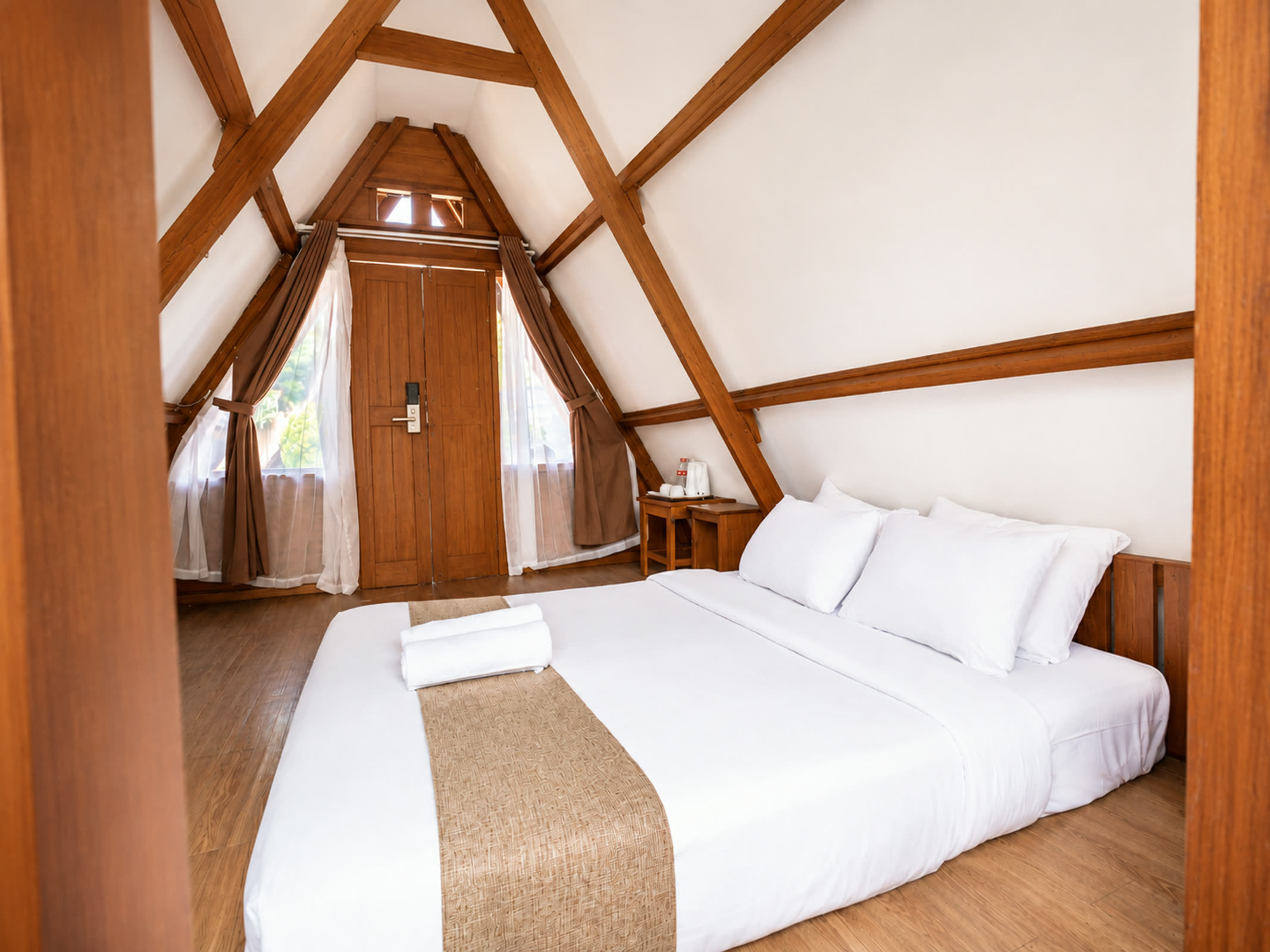 New Dgyp Resort Ciater — Villa Kayu Exclusive